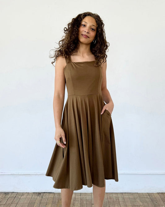 LAVANDE dress in Kona Brown