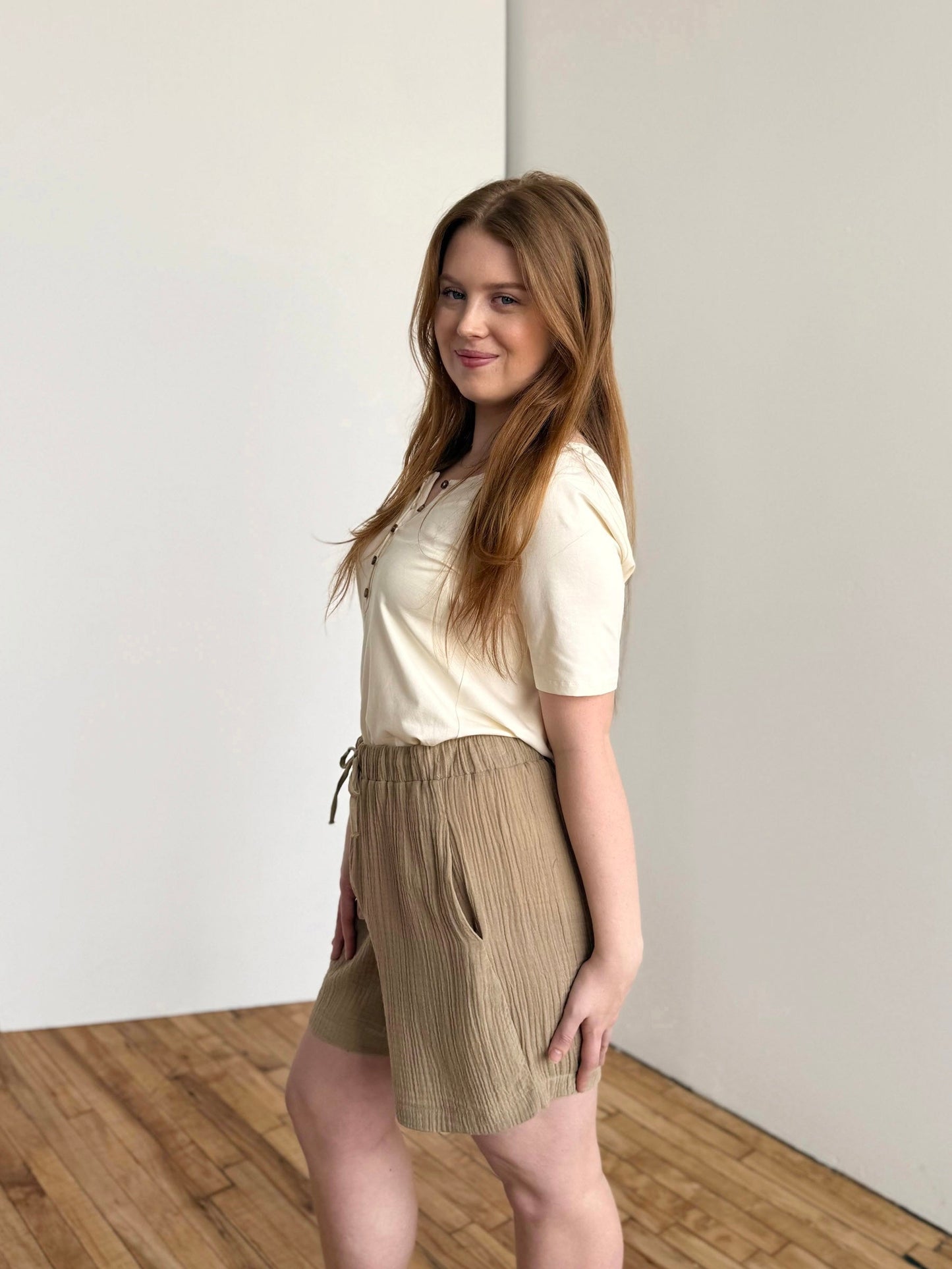 MADRID gauze shorts in Sandy Tan