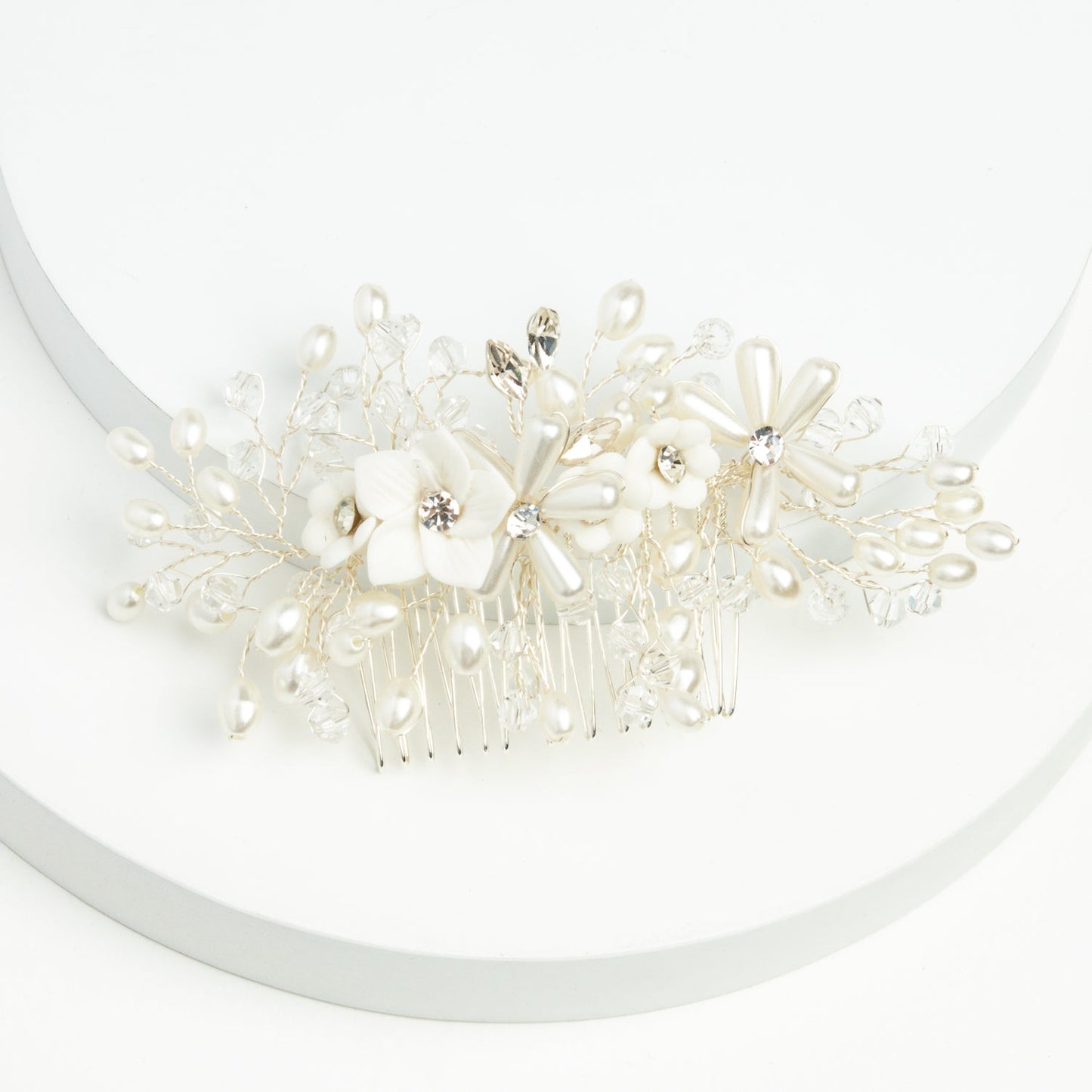 Pearl Blossom Dainty Flower and Crystal Comb