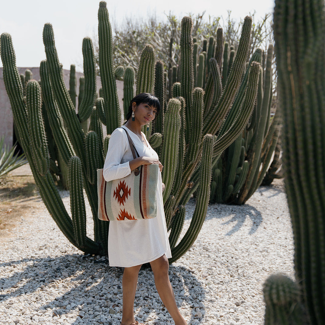 Florita Tote
