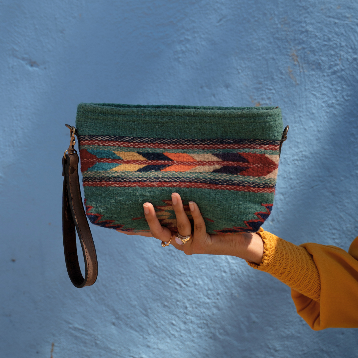 Sun & Sea Convertible Clutch