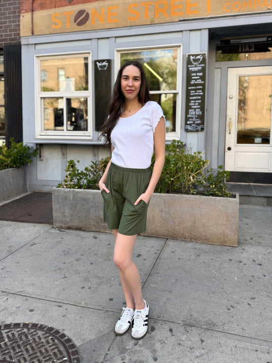 ANDRI jersey shorts in Meadow Green