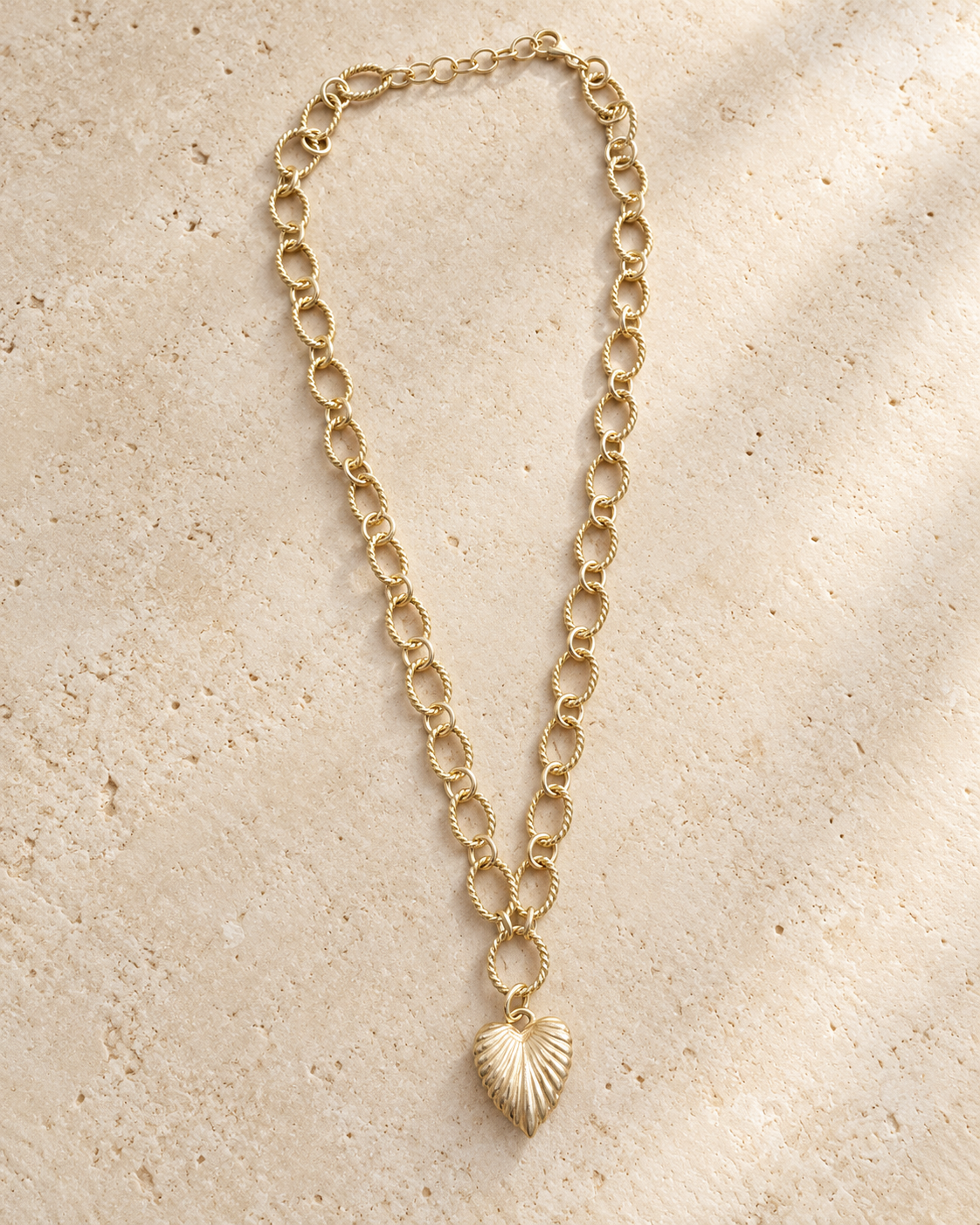 EXCLUSIVE Golden Heart Necklace