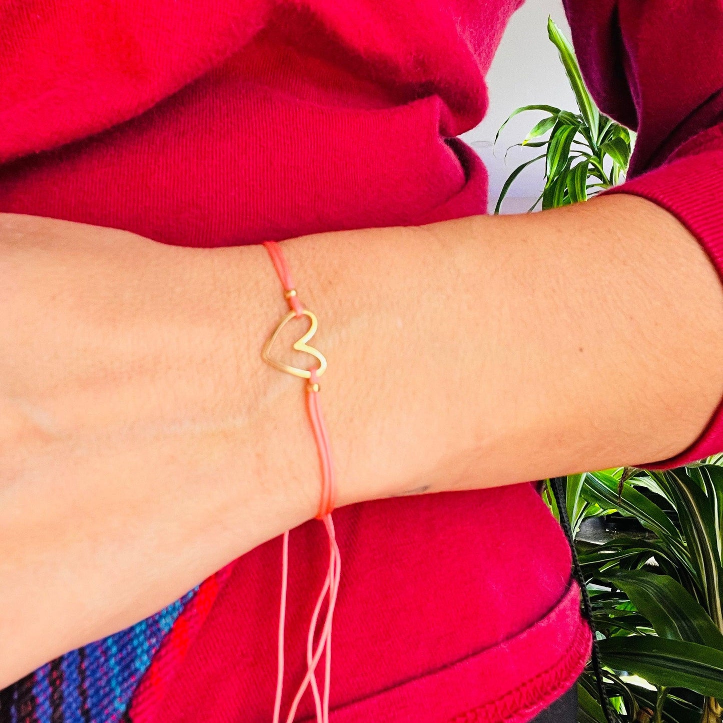 Heartstring Love Non-Tarnish Brass Heart Bracelet - Thailand