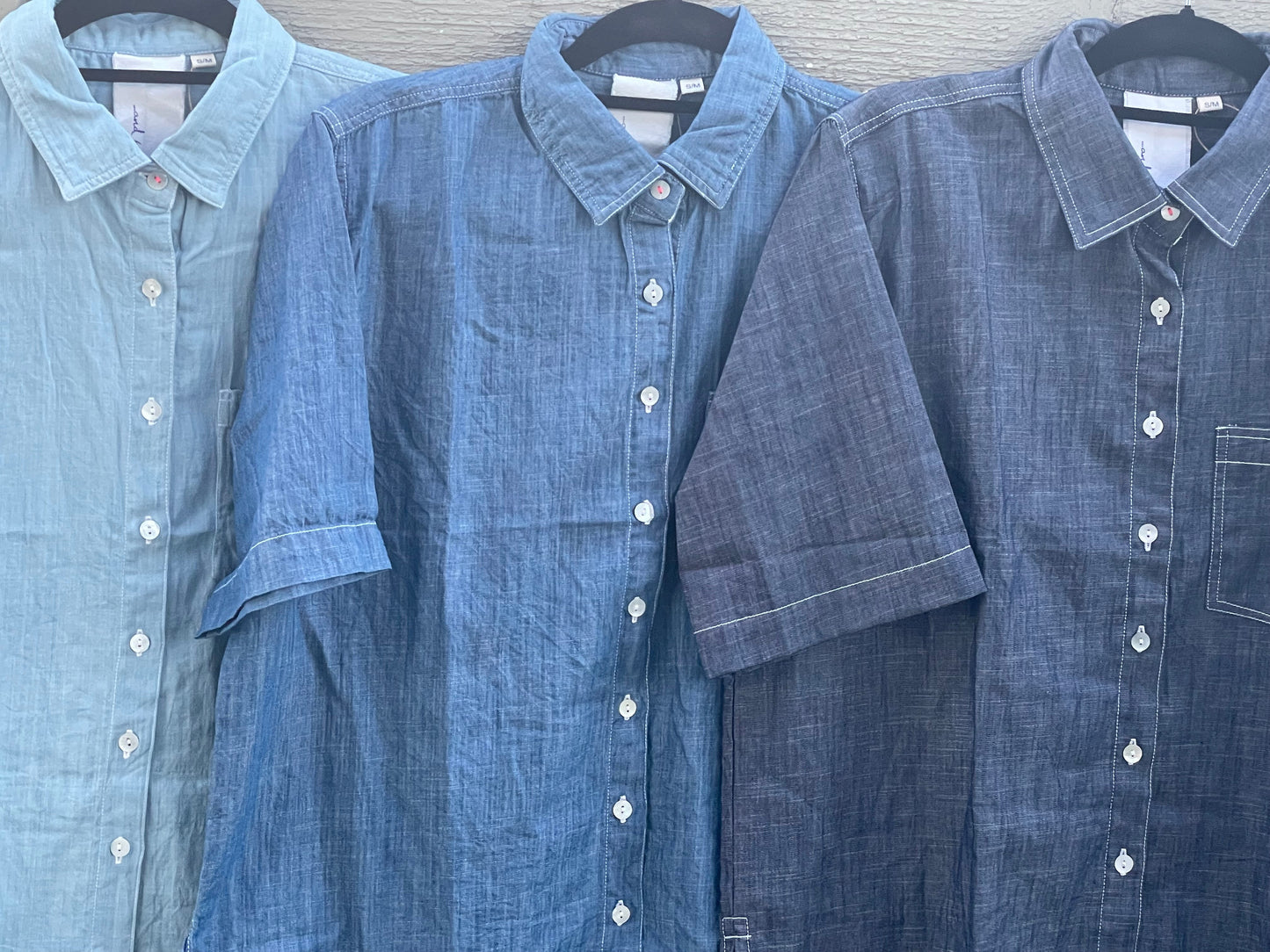 Good Boyfriend Shirt - Short Sleeve Chambray Dark Denim Wash