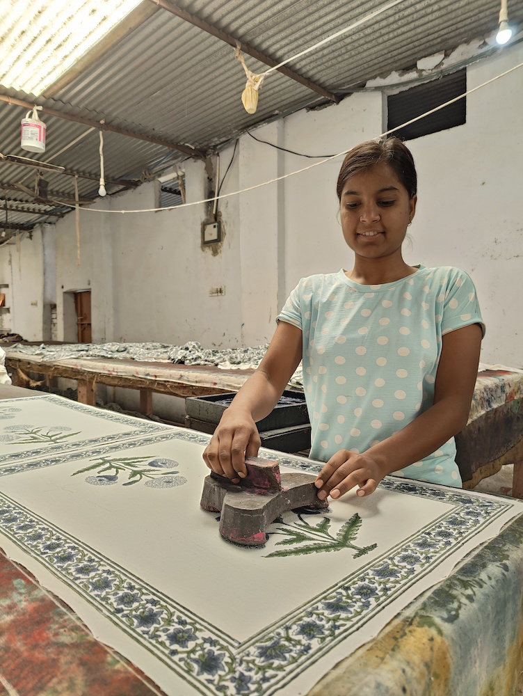 Neela Tea Towel Set - Trades of Hope