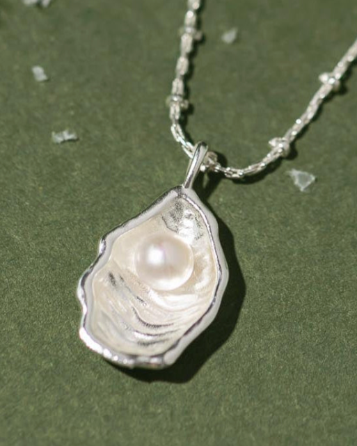 Oyster Necklace - Silver