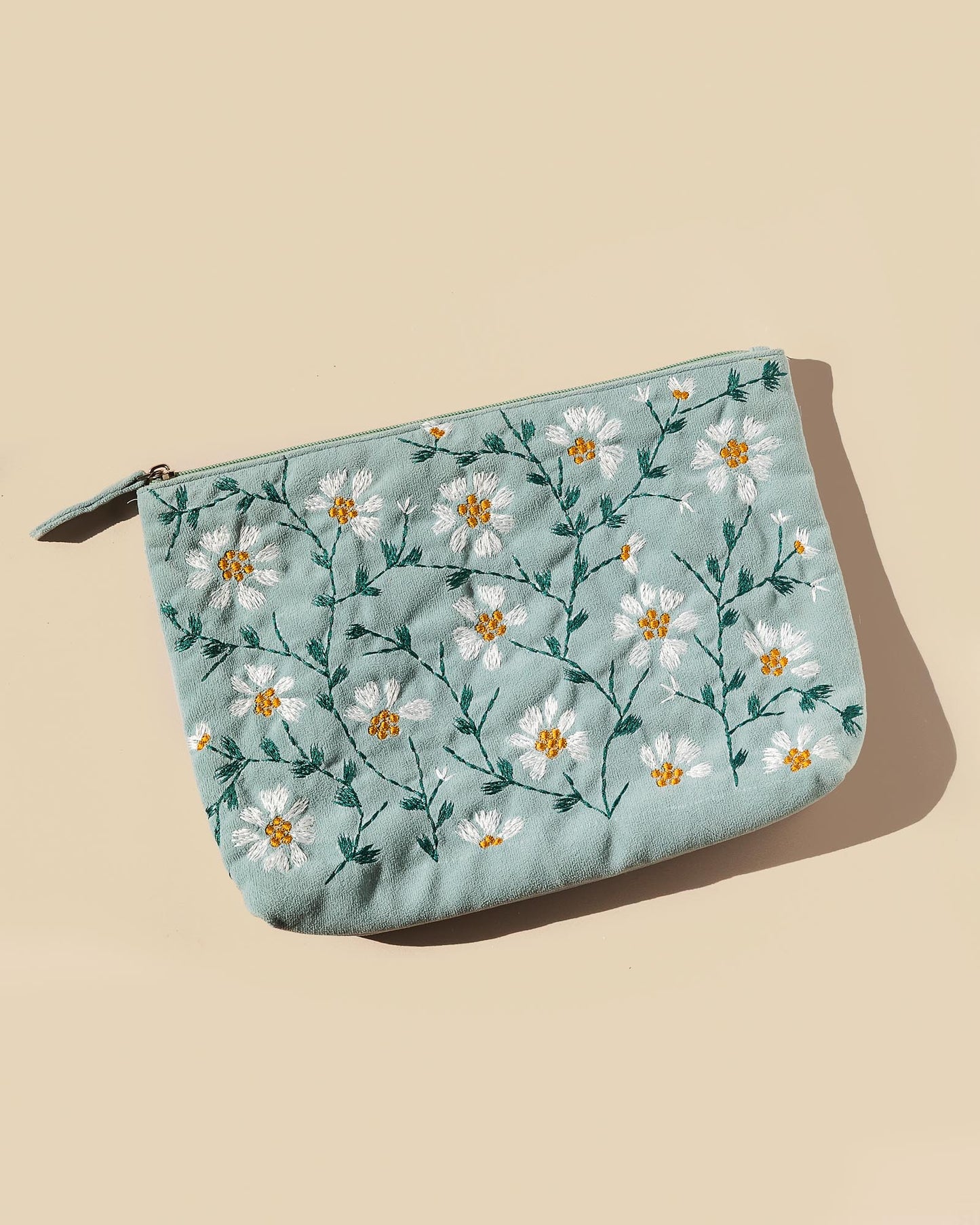 Everyday Daisy Pouch
