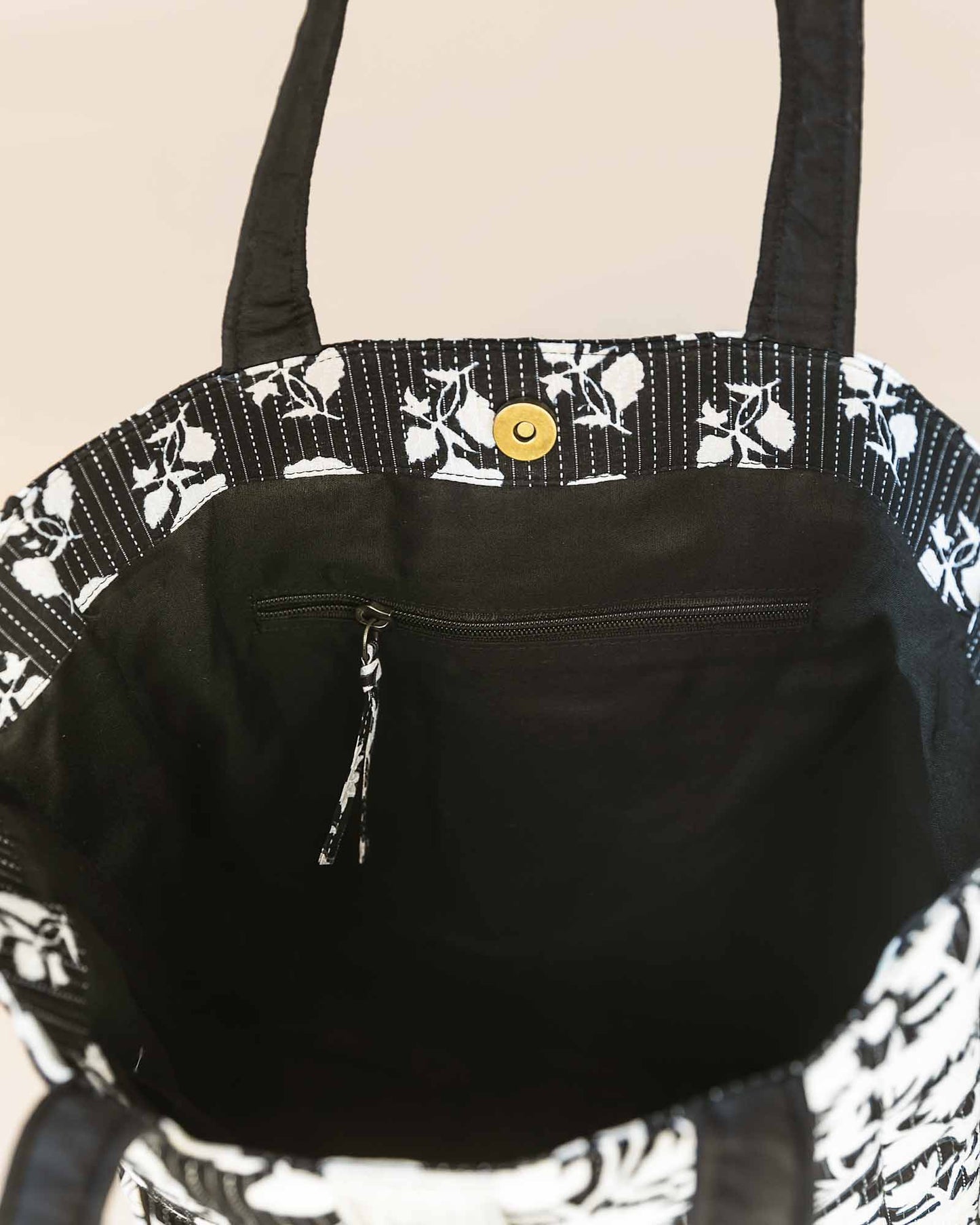 Noir Tote