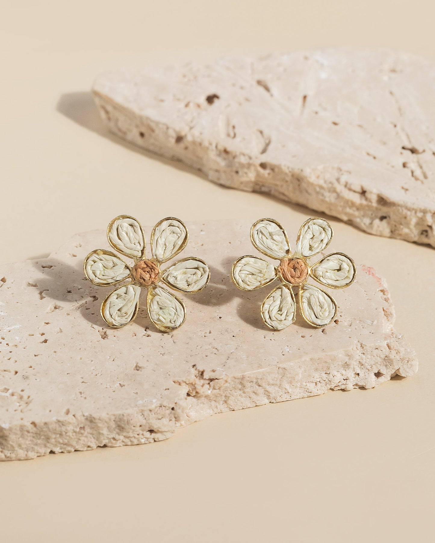 Daisy Raffia Studs
