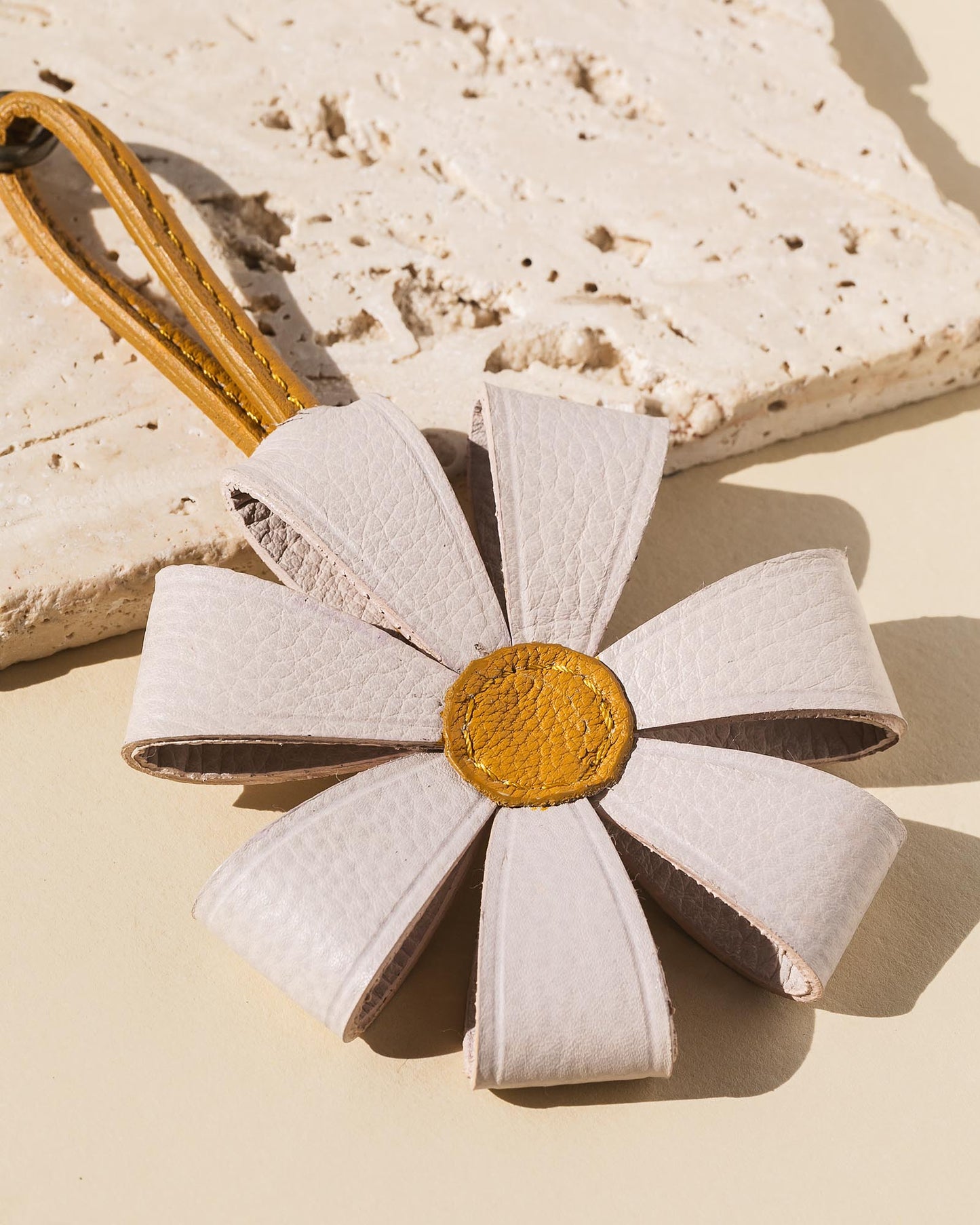 Olive Grove Tote + FREE Daisy Handbag Charm