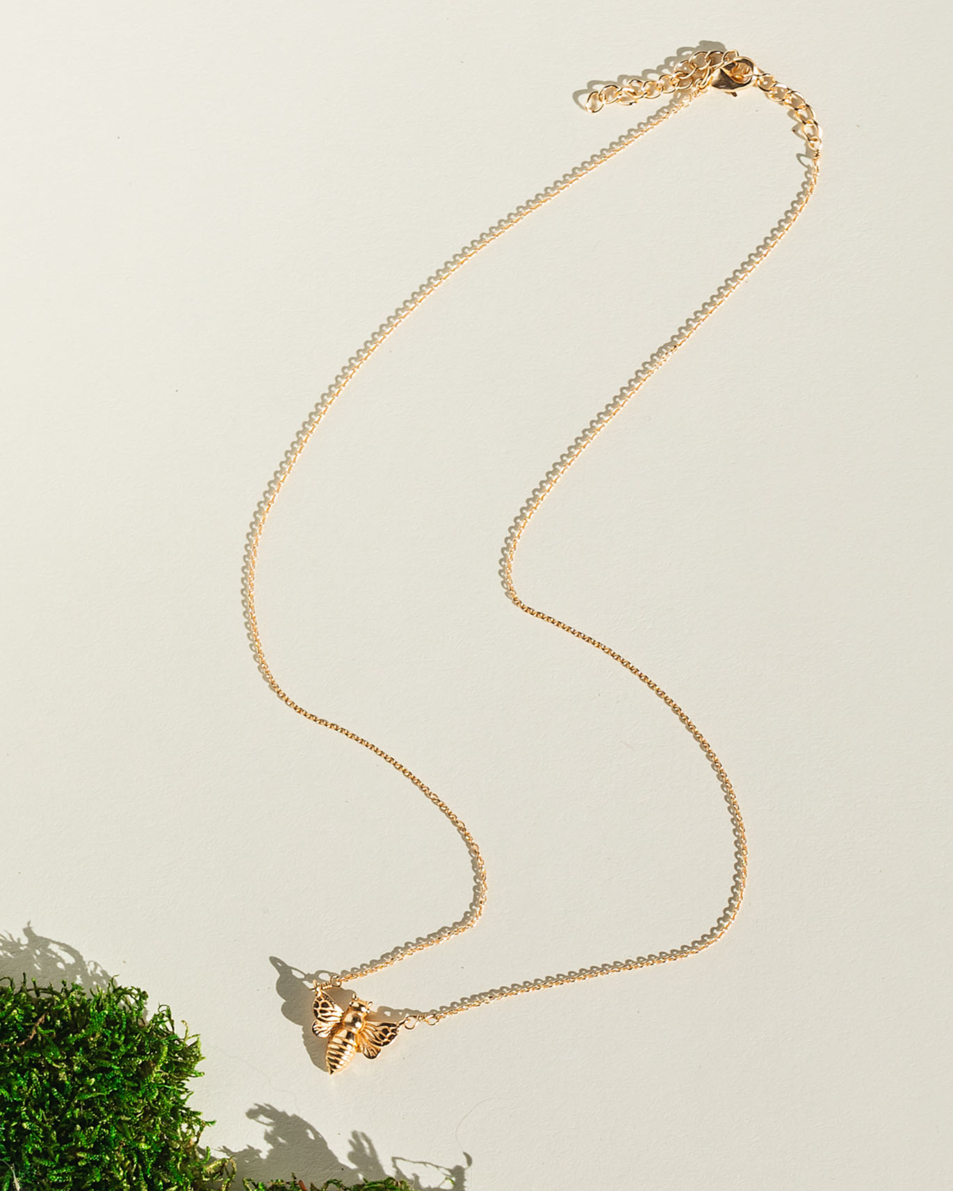 Fighting Hunger Necklace - Gold