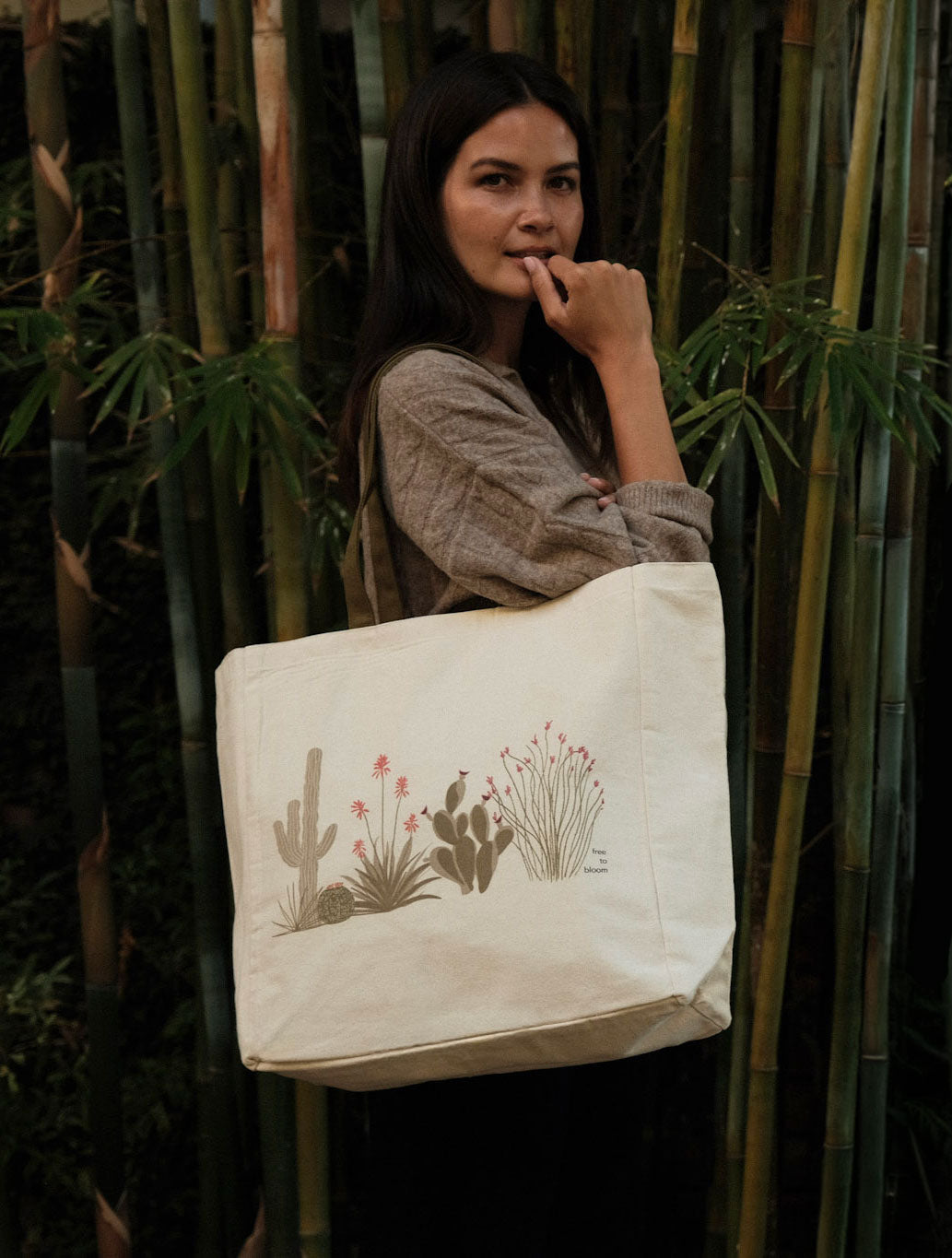 Free to Bloom | Tote