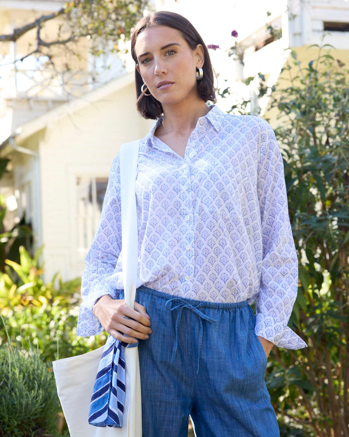 Good Boyfriend Shirt - Sunflower Cornflower Blue