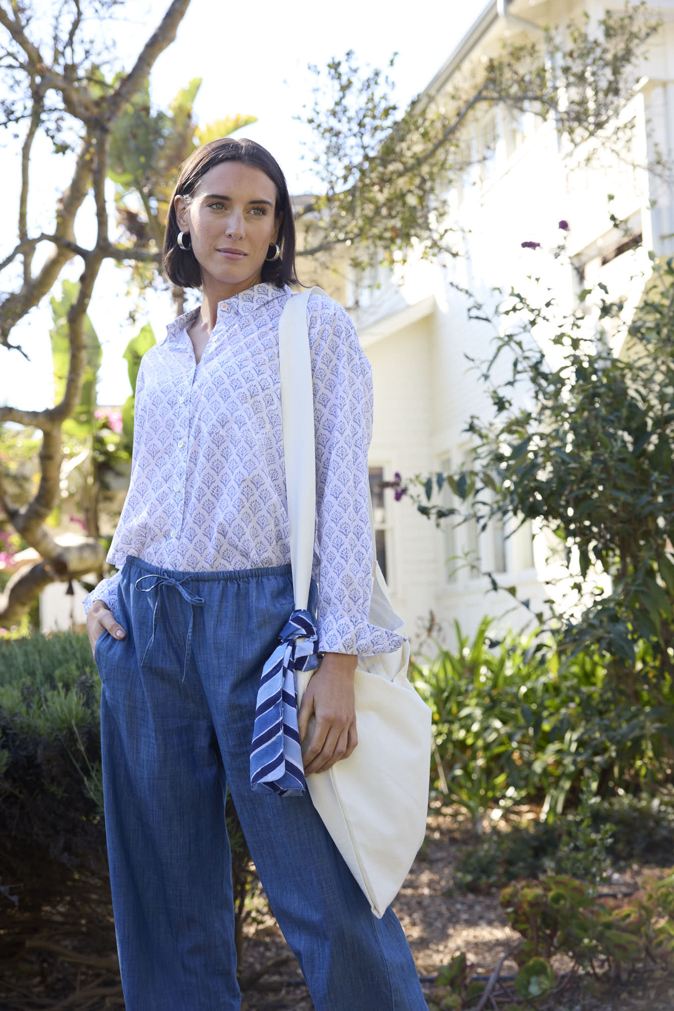 Good Boyfriend Shirt - Sunflower Cornflower Blue