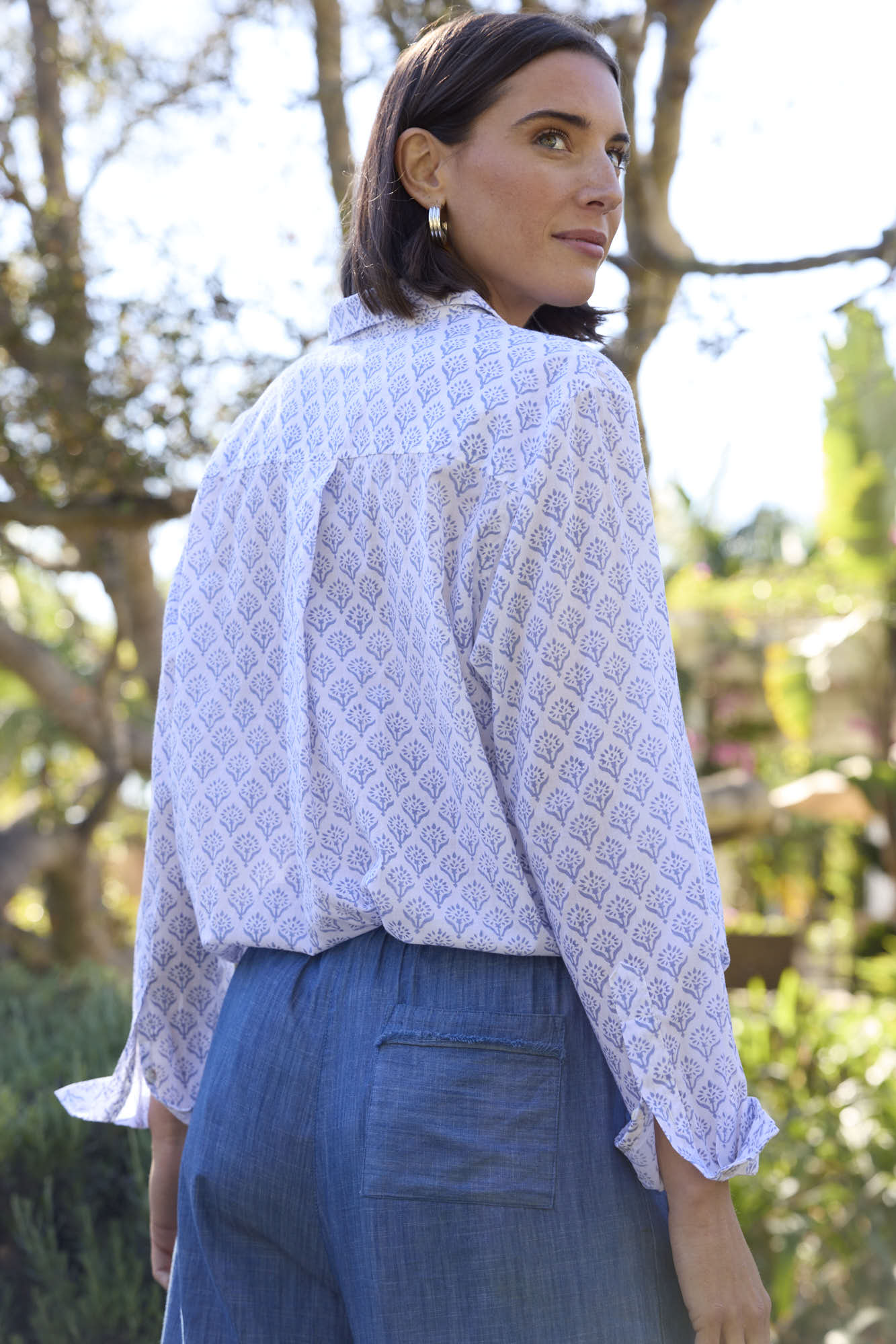 Good Boyfriend Shirt - Sunflower Cornflower Blue
