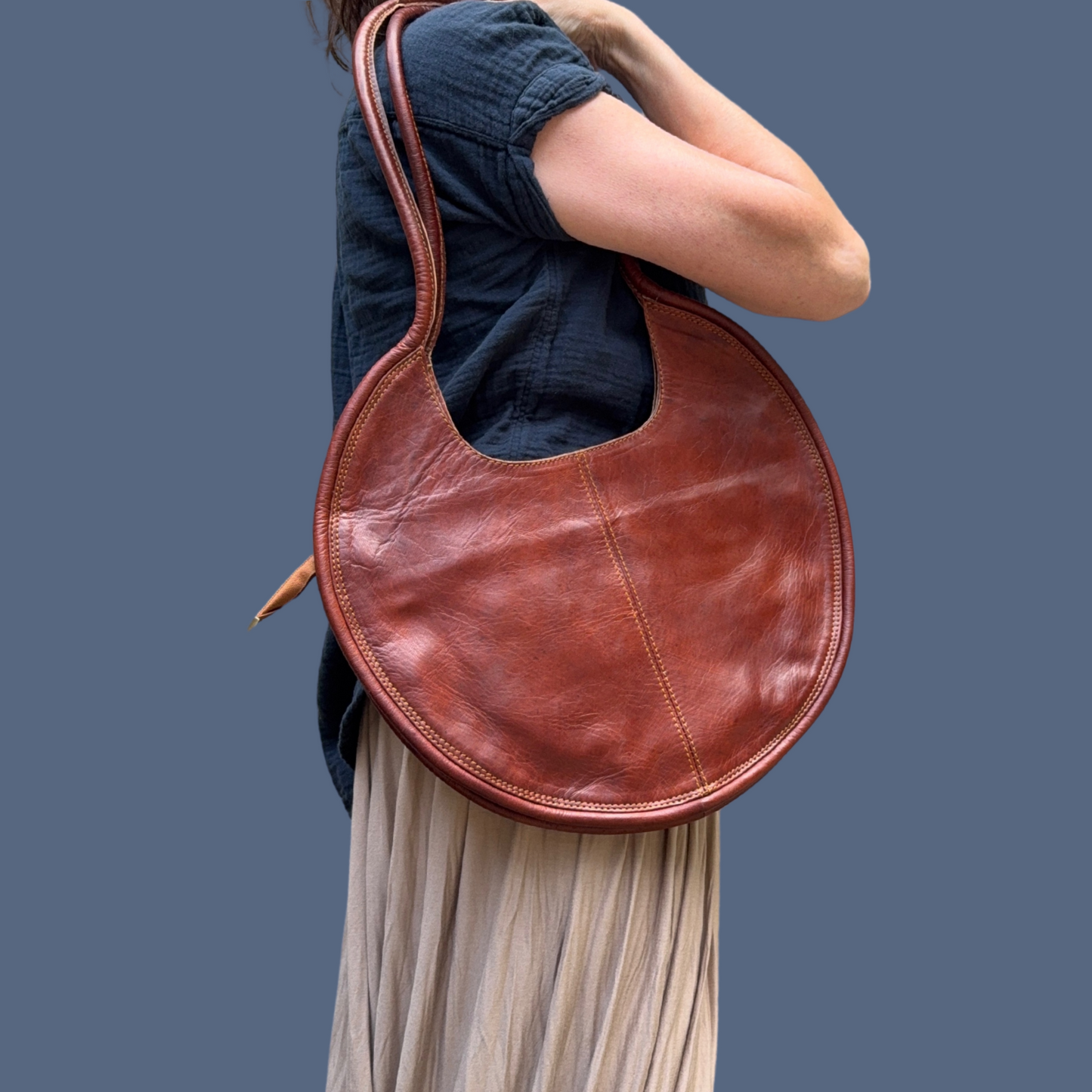 Leather Circle Purse (Cognac)