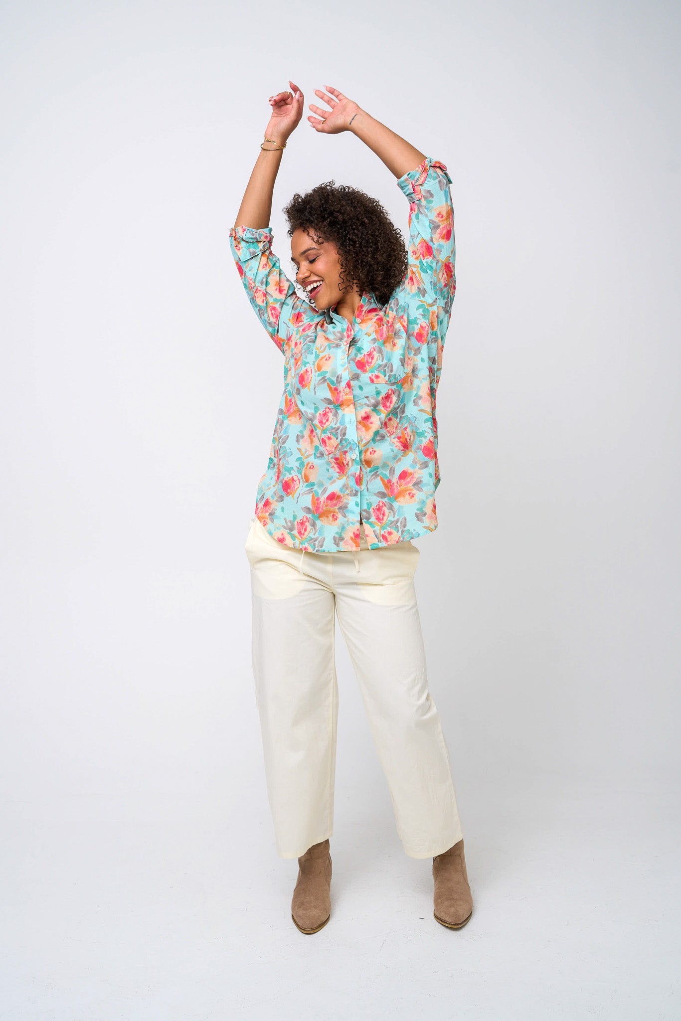 Good Boyfriend Shirt - Watercolor Floral Glacier Blue