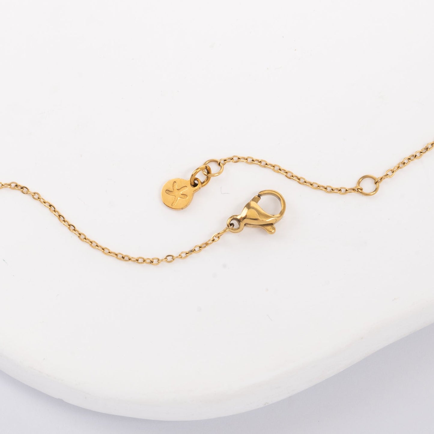 Rowen Leaf Necklace in Mint