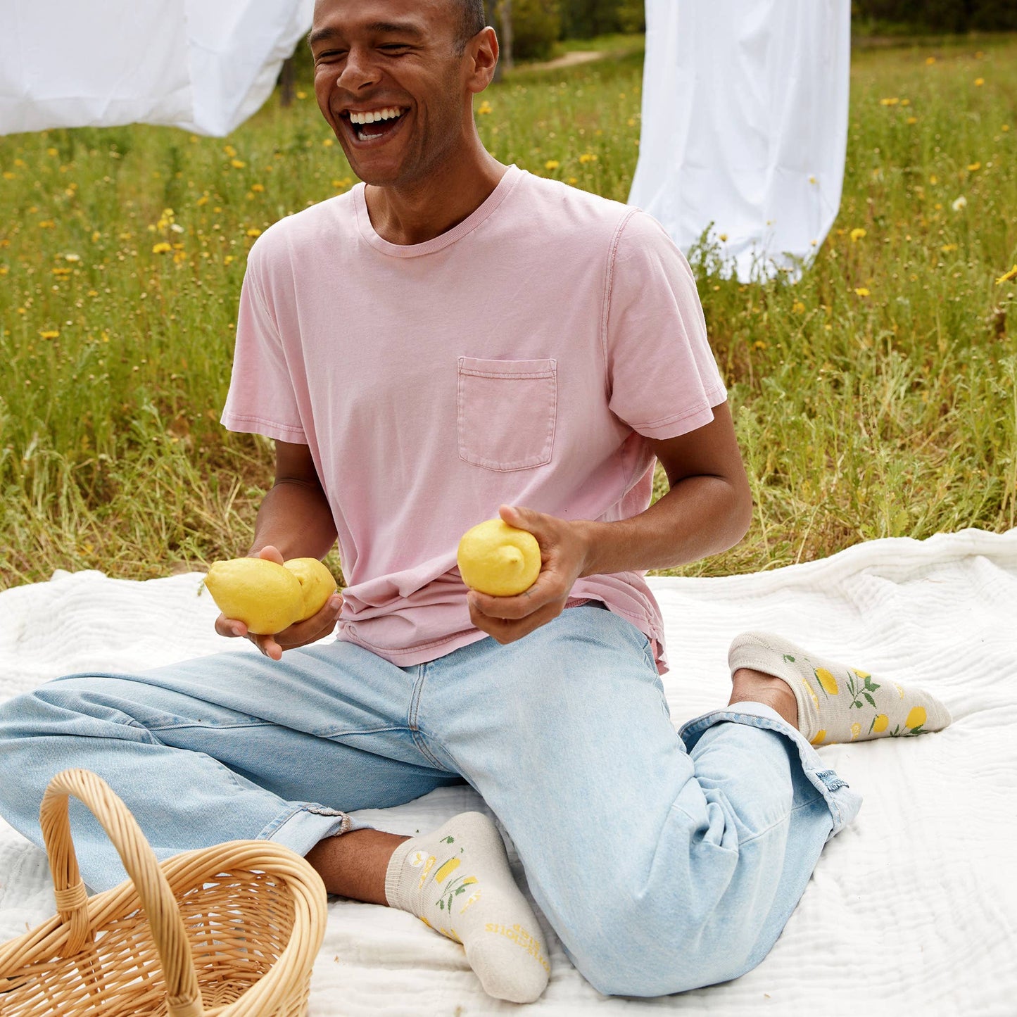 Ankle Socks that Plant Trees (Beige Lemons)