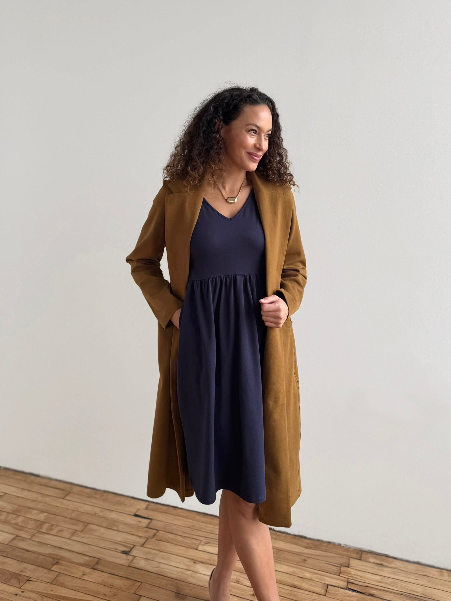 ESSIE dress in Navy