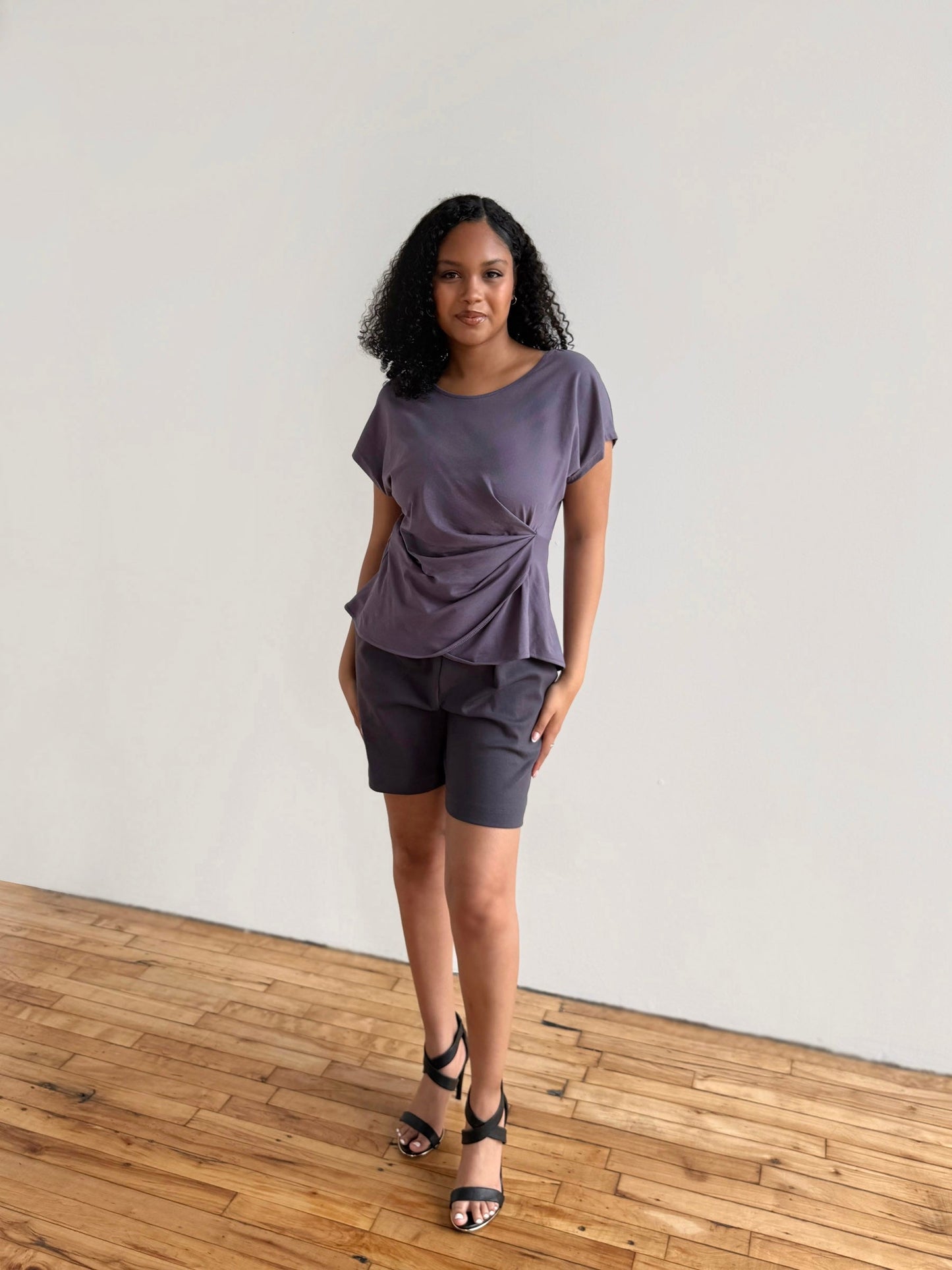 AVERIE heavy knit shorts in Gunmetal