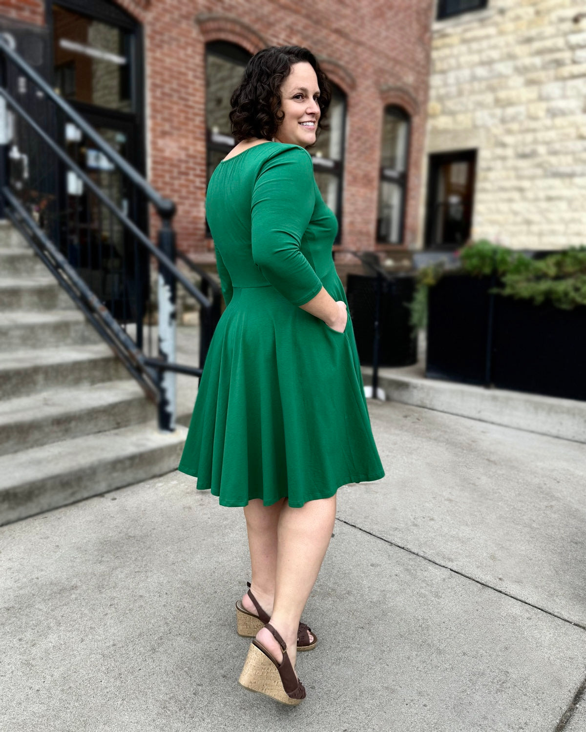 LOUISE Dress in Rich Emerald