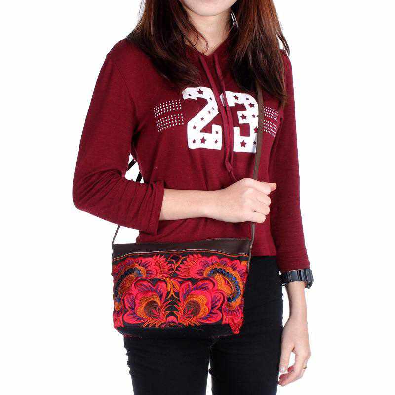 Latin Rose Embroidered Purse - Thailand