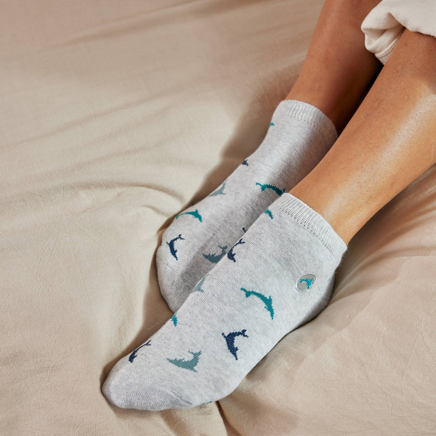 Ankle Socks that Protect Dolphins | Ocean Gifts