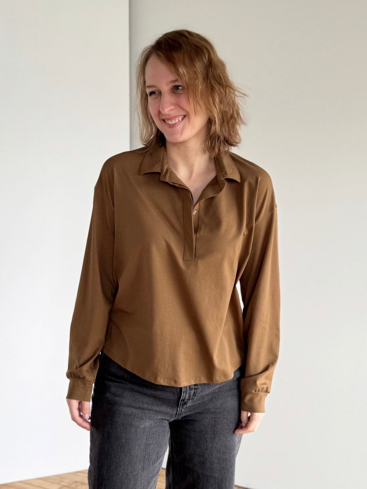 MICAH jersey top in Kona Brown