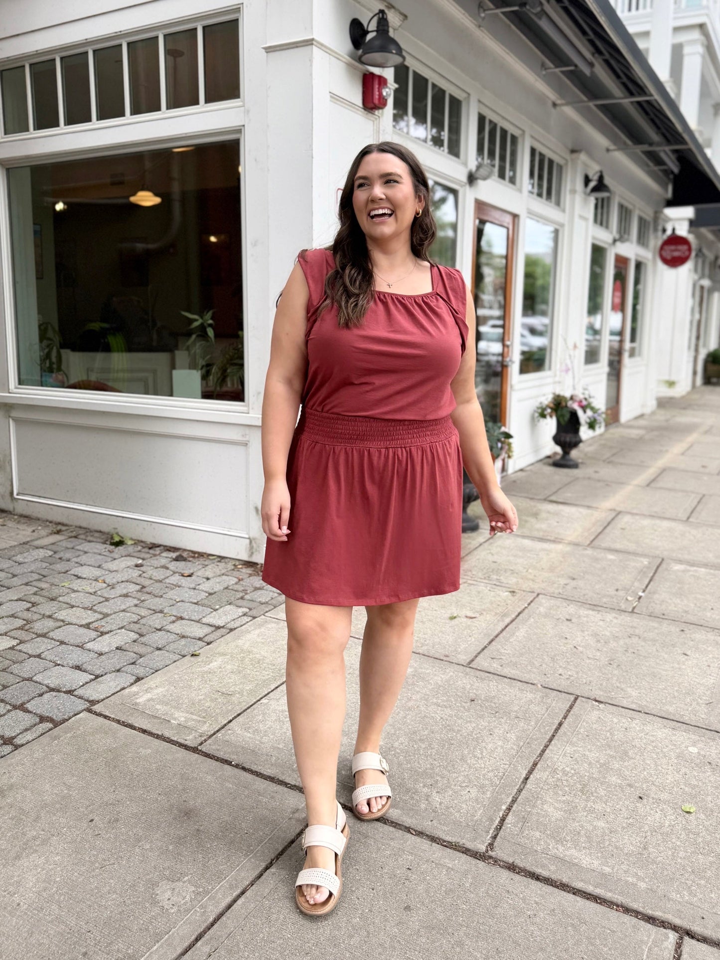 CORINNE skort in Earthy Red