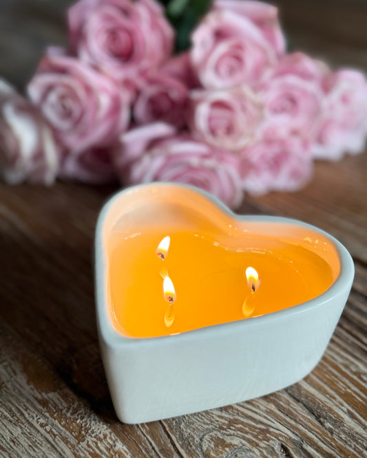 Cream Ceramic Heart 11oz Candle
