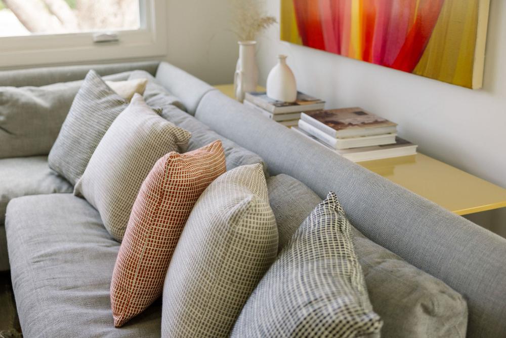 Akobo Handwoven Ethiopian Cotton Throw Pillow (Without inserts)