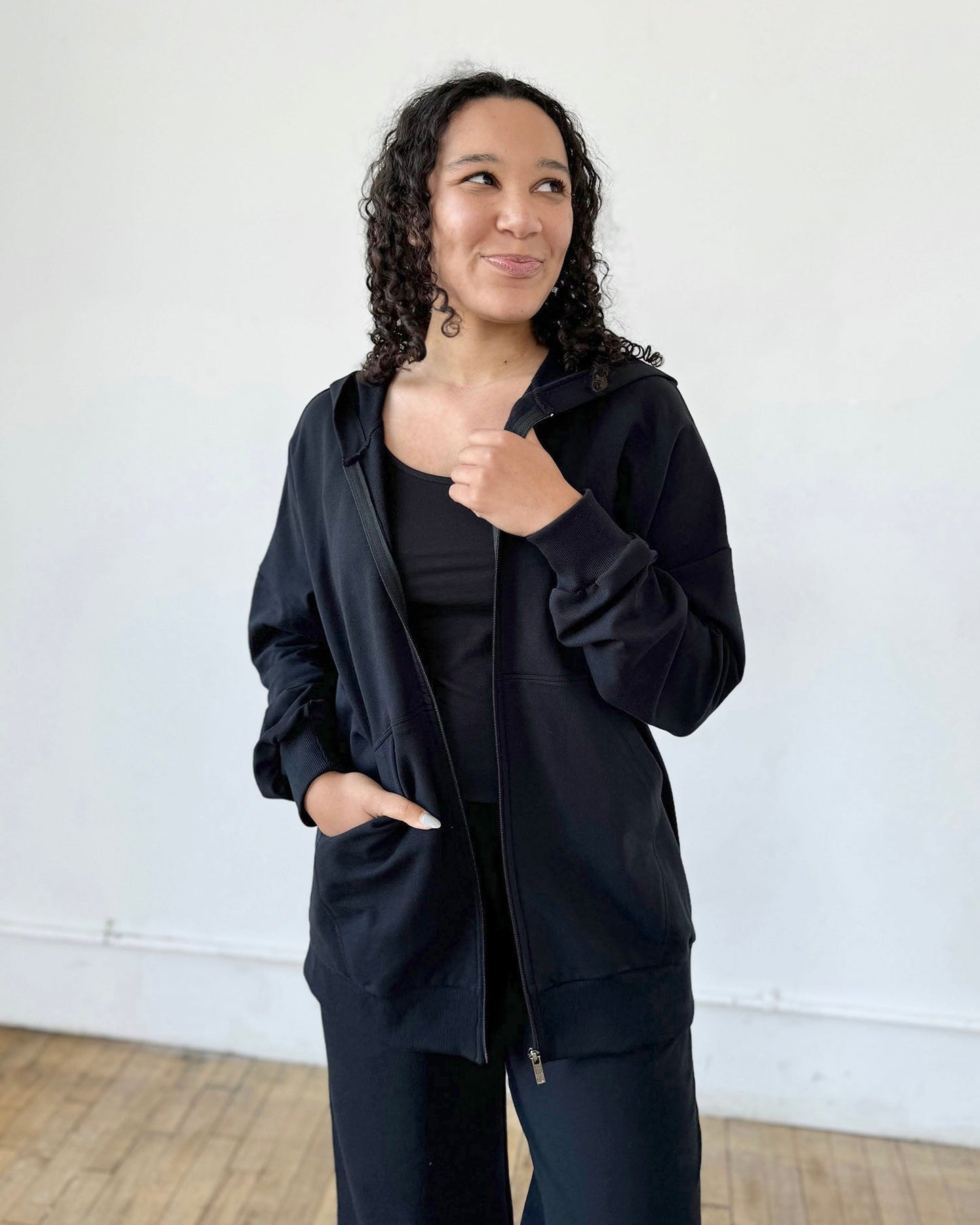 CHARLOTTE hoodie in Black