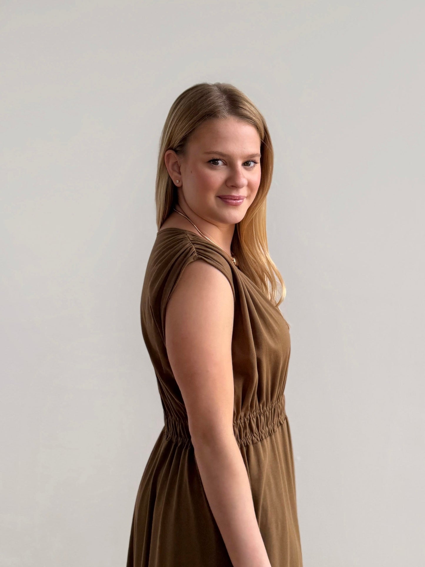 LAVINIA dress in Kona Brown