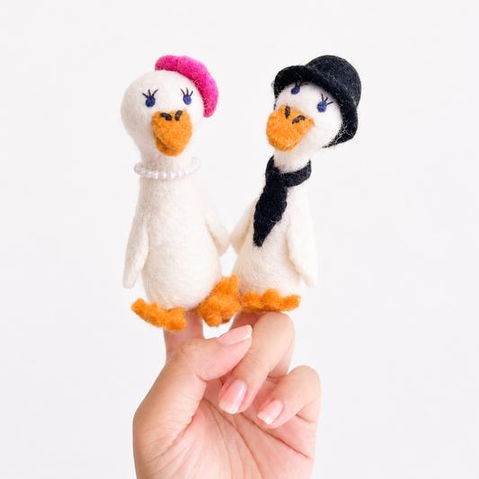 Felt Finger Puppets Set of 2 - Duck Couple on Honeymoon