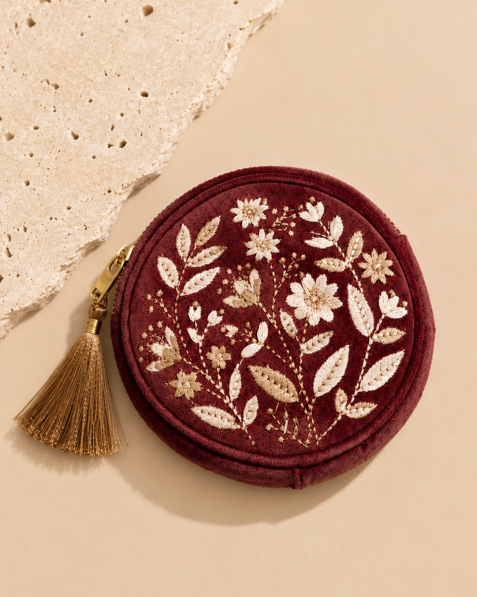 Embroidered Foliage Coin Purse