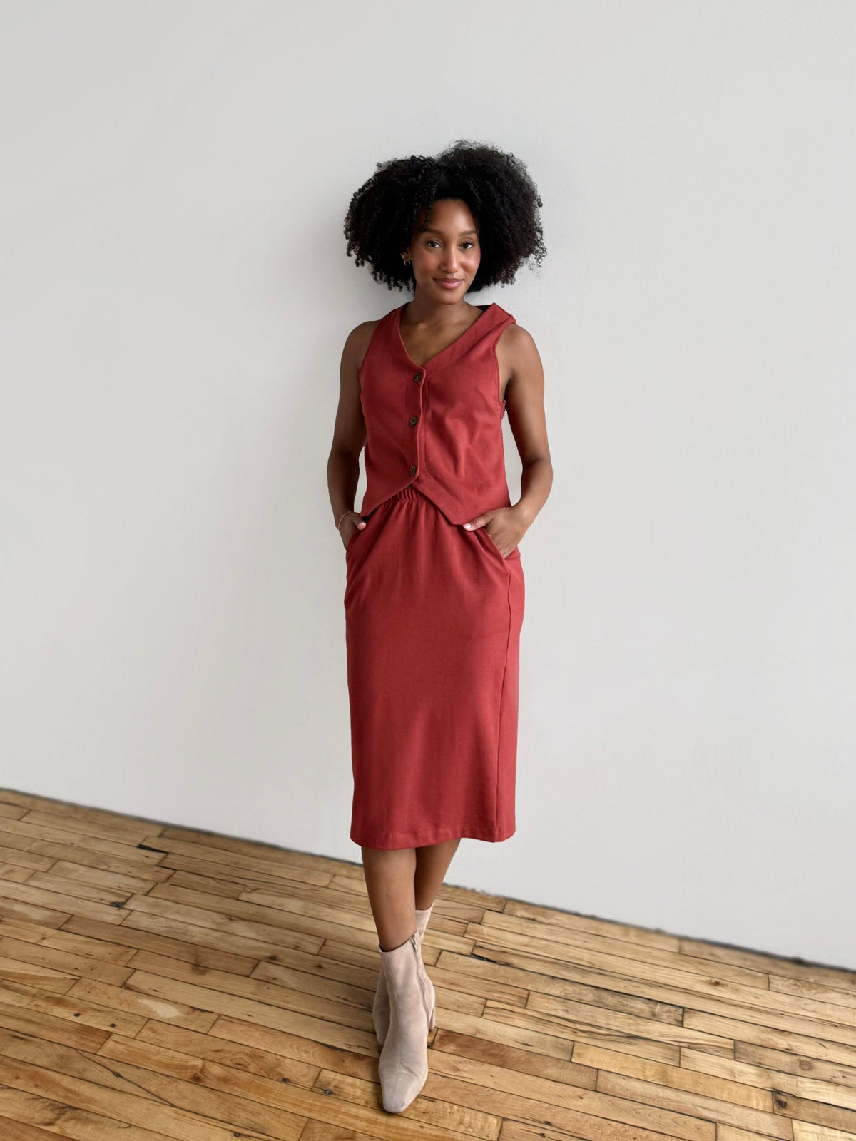 DANIELLE heavy-knit skirt in Red Amber