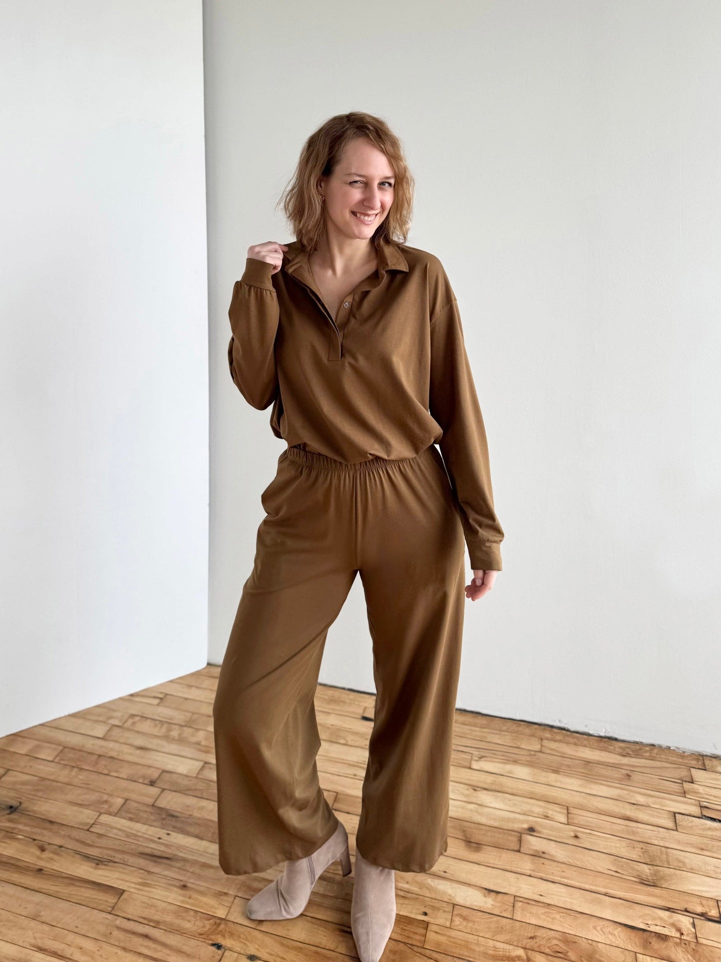 MICAH jersey top in Kona Brown