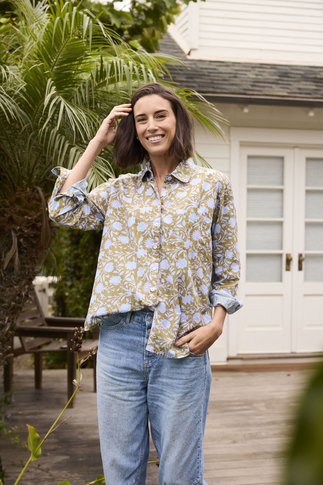 Good Boyfriend Shirt - Floral Escape Glacier Blue Overdye
