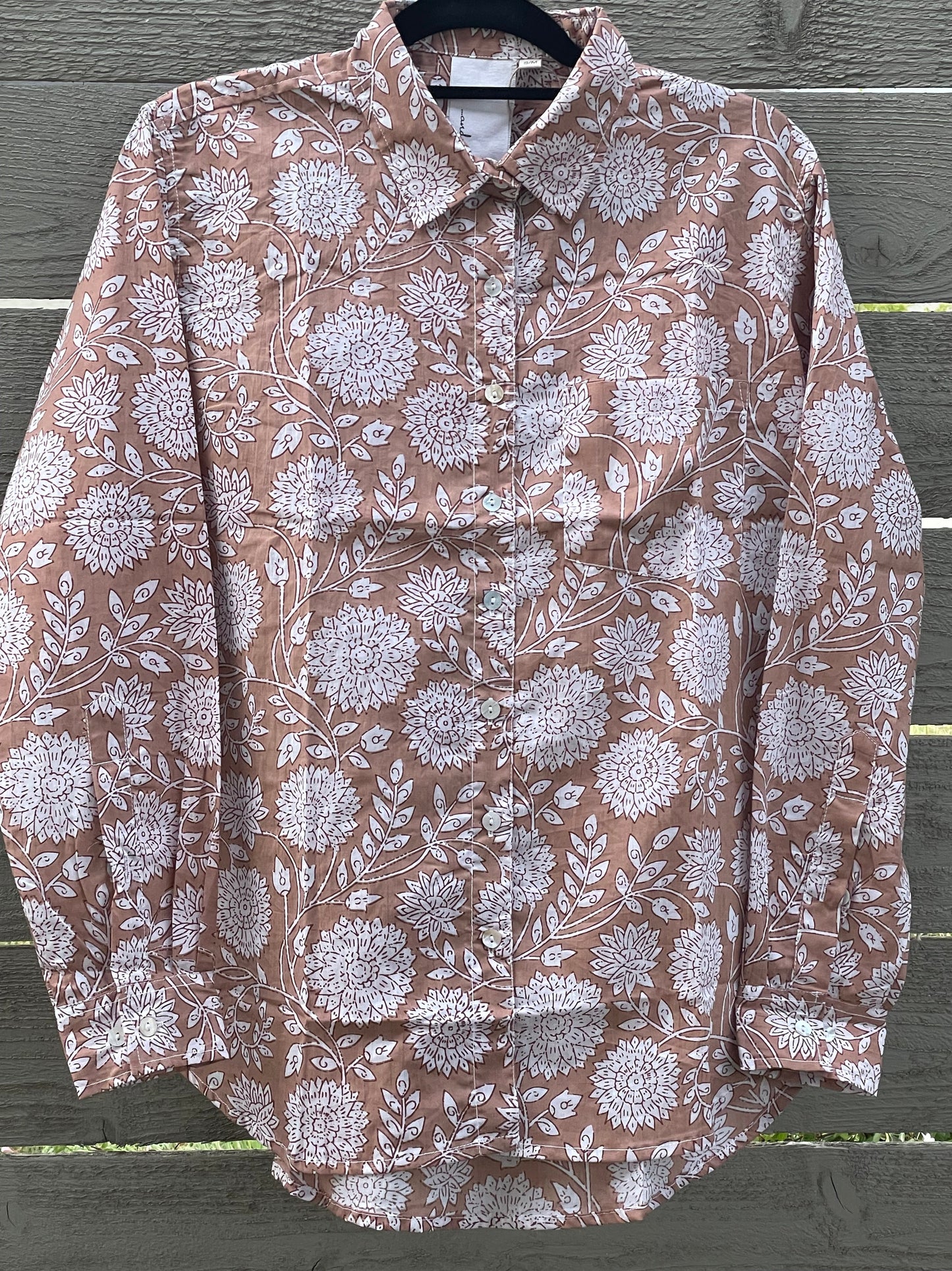 Good Boyfriend Shirt - Hydrangea Beauty Mocha