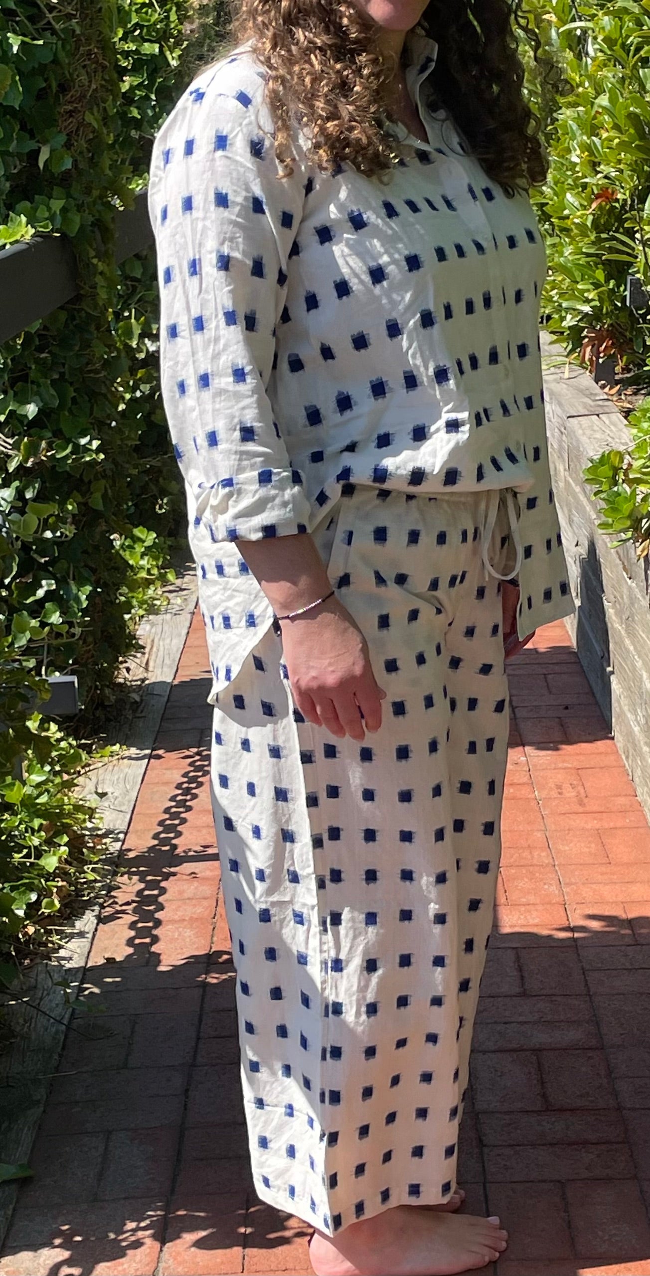 Good Boyfriend Shirt with Mandarin Collar - Ikat Squares Natural Cobalt