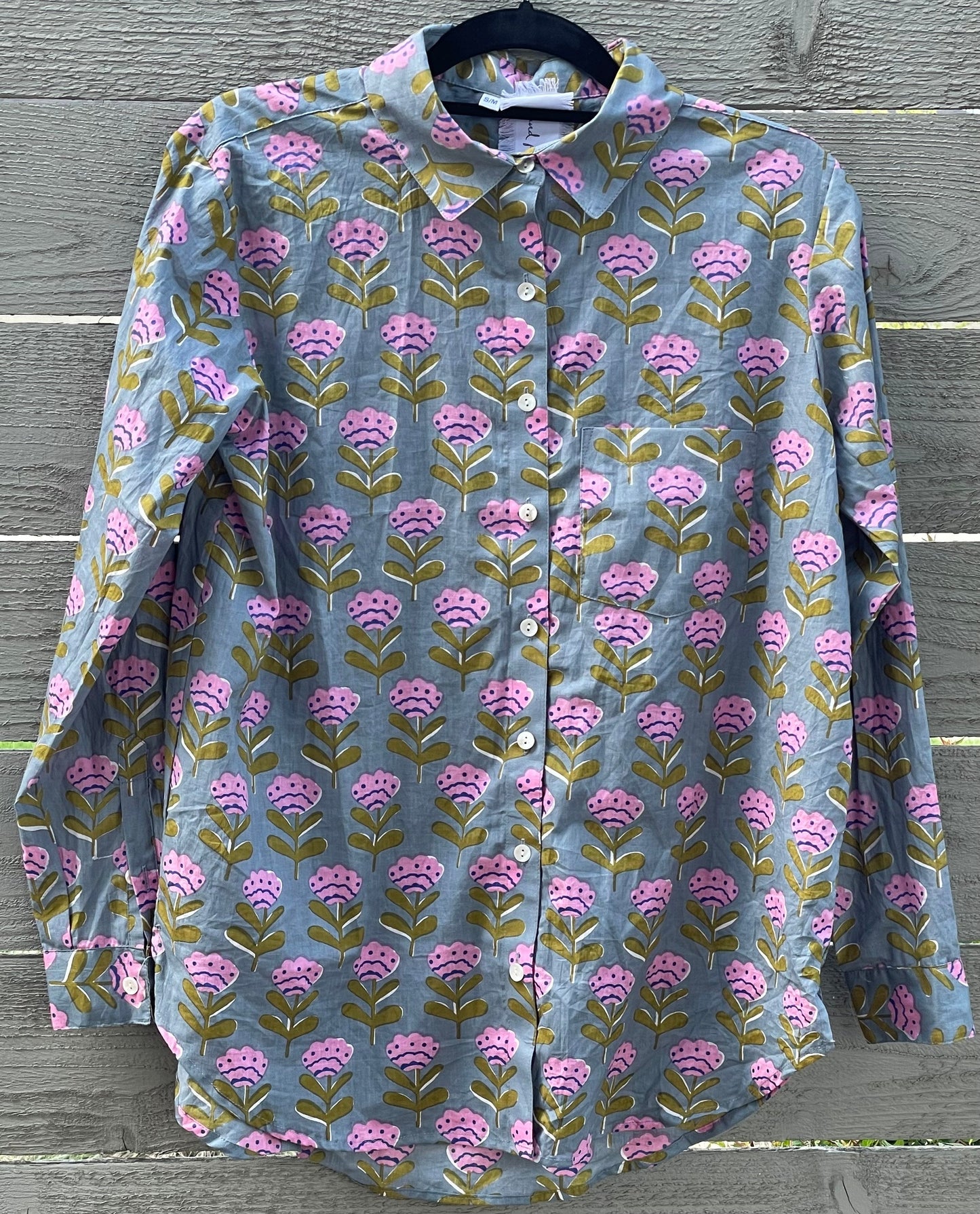 Good Boyfriend Shirt - Netherlands Tulip Dove Grey