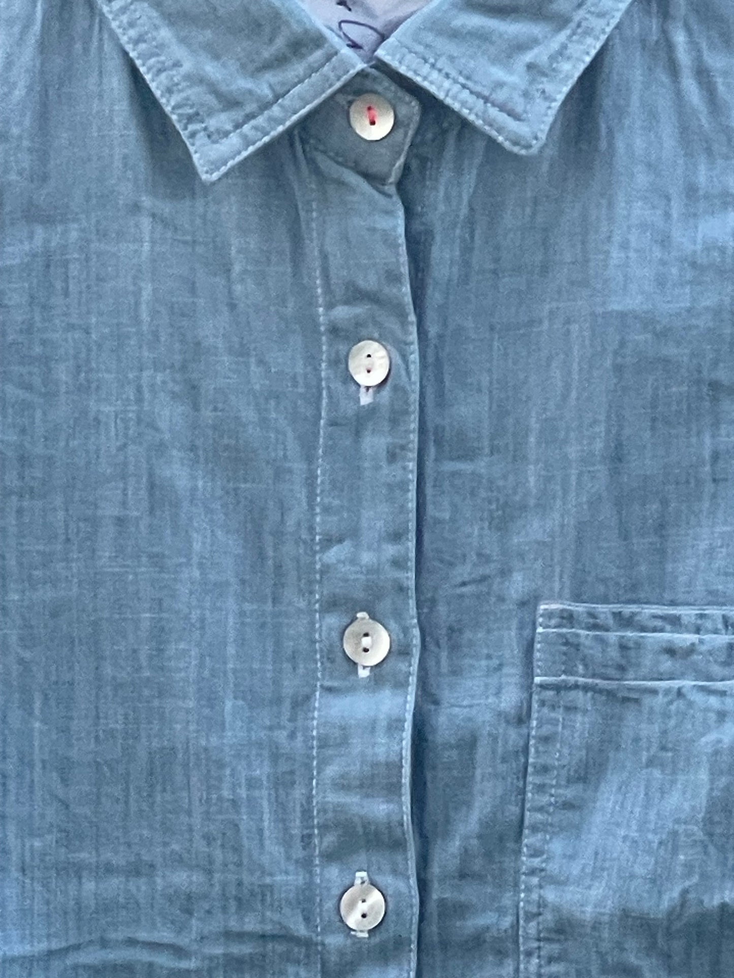 Good Boyfriend Shirt - Chambray Light Wash