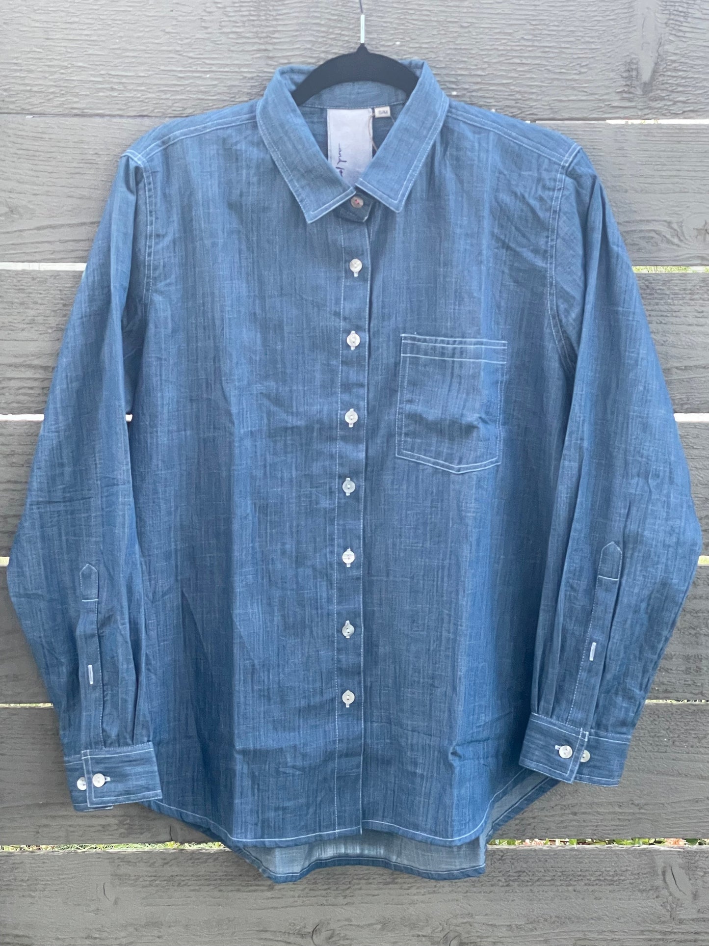 Good Boyfriend Shirt - Chambray