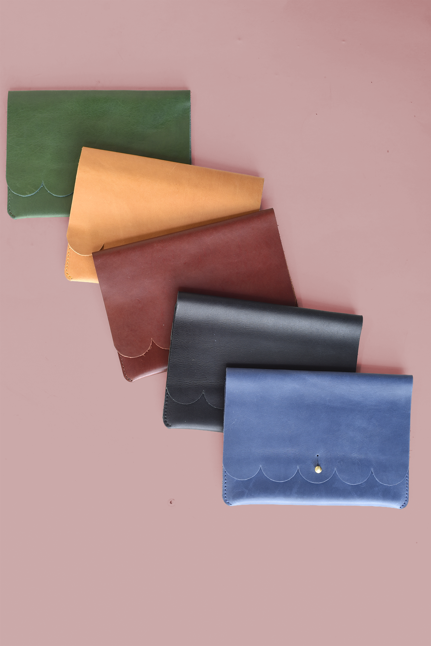 Mahjong Scallop Leather Card Holder