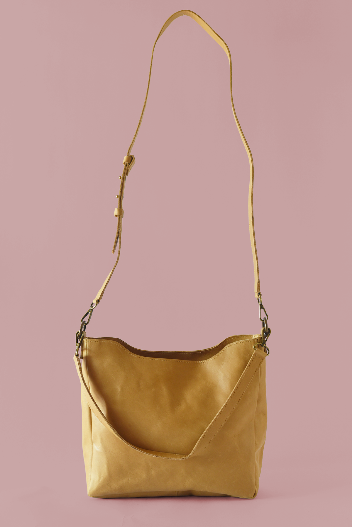 Midsized Crossbody