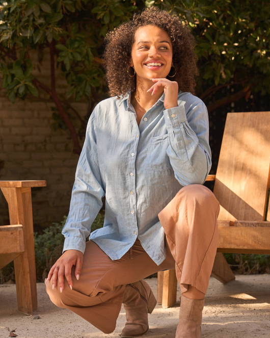 Good Boyfriend Shirt - Chambray Light Wash