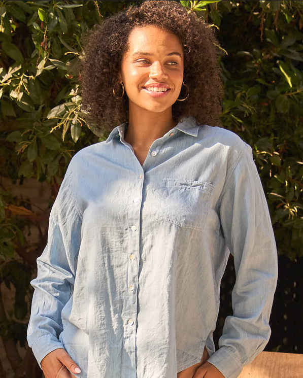 Good Boyfriend Shirt - Chambray Light Wash