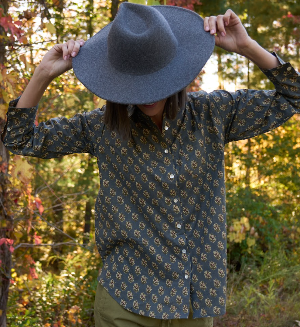 Good Boyfriend Shirt - Rockport Floral Charcoal